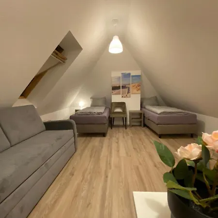 Waren Appartements Buitenkant foto