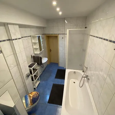 Waren Appartements Buitenkant foto